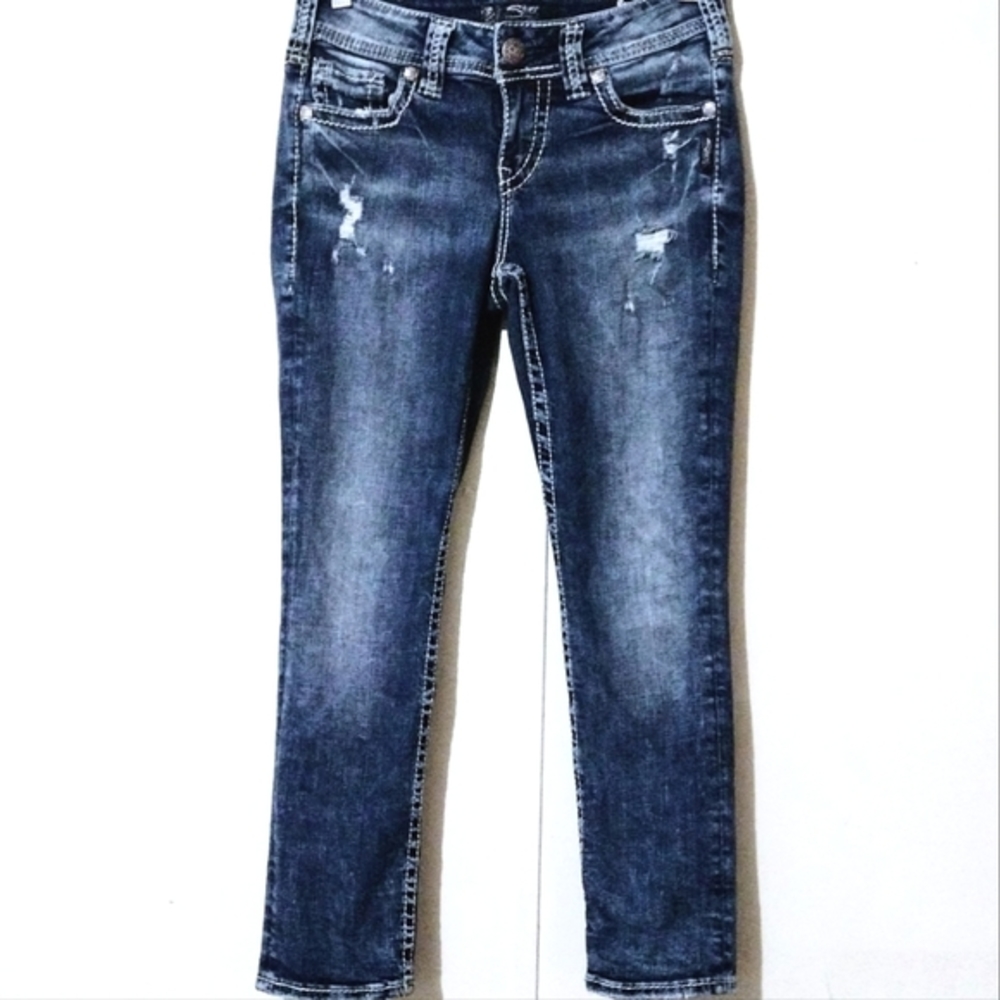 *Silver Suki* Mid Rise Capri. Size 26/23